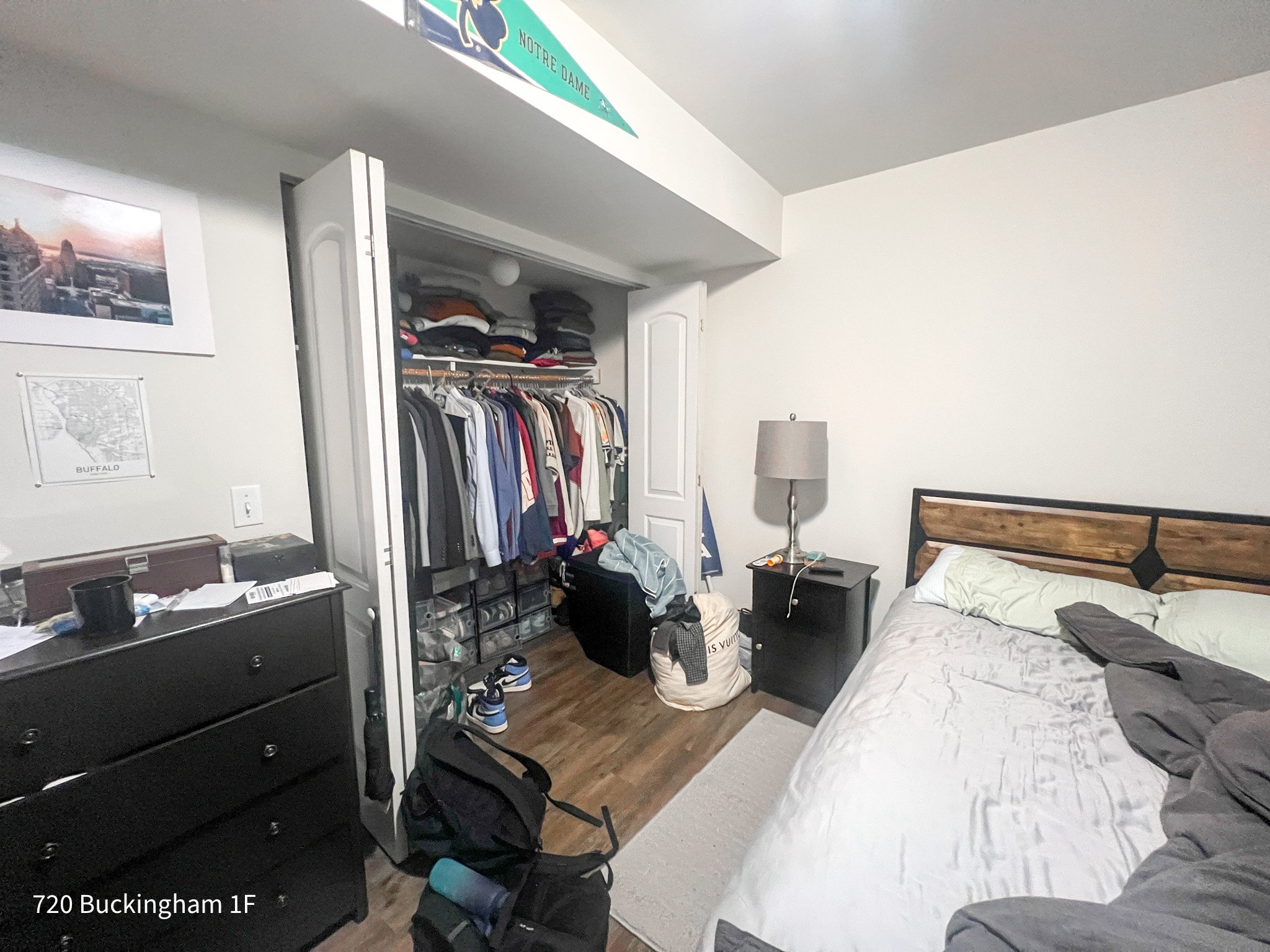 718-20 W Buckingham Pl 718-20 W Buckingham Pl., Chicago, IL 60657 - Leasing by Cross Street